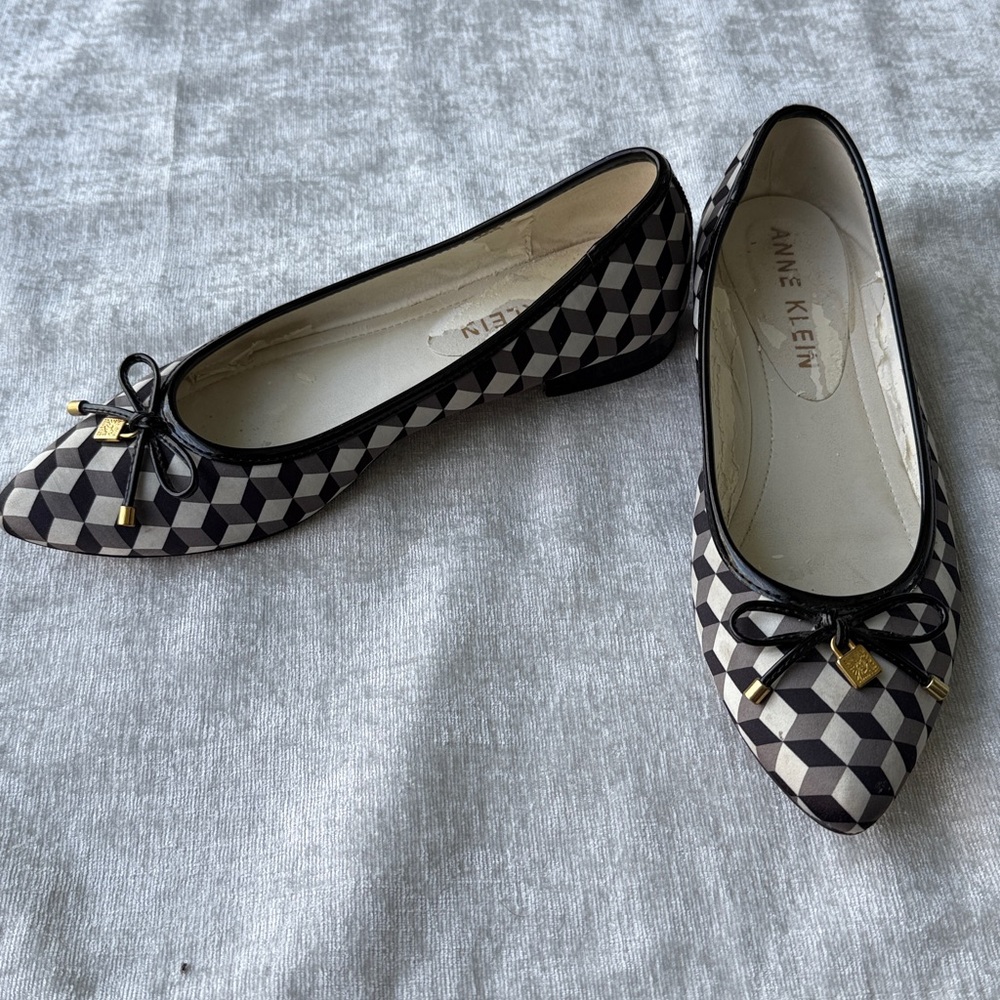 Anne Klein Black and White Patterned Flats with Gold Details - Picture 7 of 7